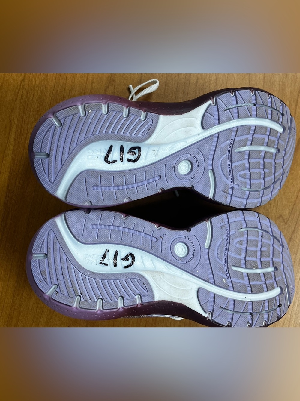 Brooks Glycerin 20 Womens 7.5B White Running Walking Shoes 1203691B168 EUC - Picture 8 of 8